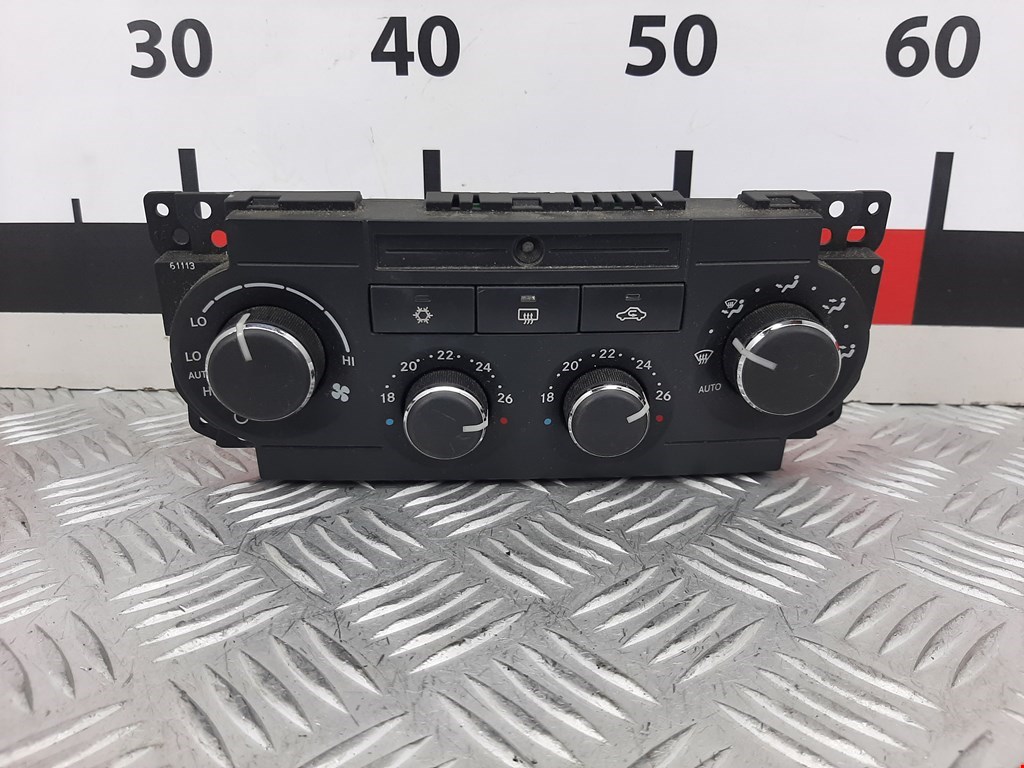 Блок управления климат-контроля Jeep Grand Cherokee 3 (2004-2013)