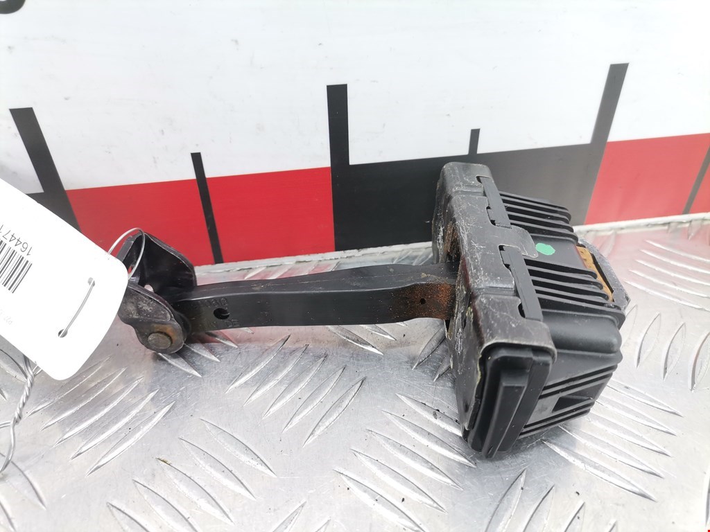 Ограничитель открывания двери BMW X1 E84 2009-2015