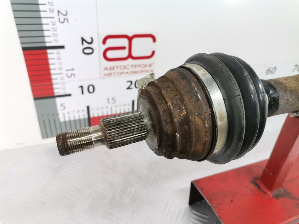 Полуось (привод, приводной вал) передняя правая VOLKSWAGEN Beetle A4 1998-2010