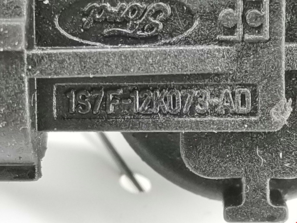 Датчик положения распредвала FORD Focus II 2005-2011