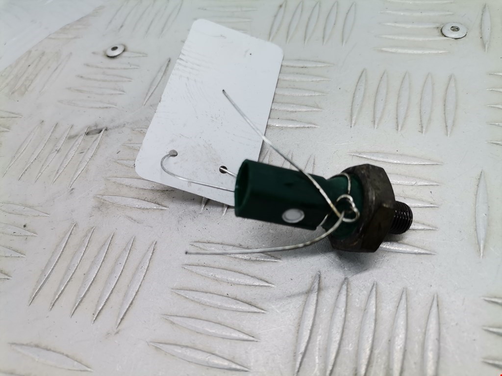 Датчик давления масла VOLKSWAGEN Golf IV 1997-2003