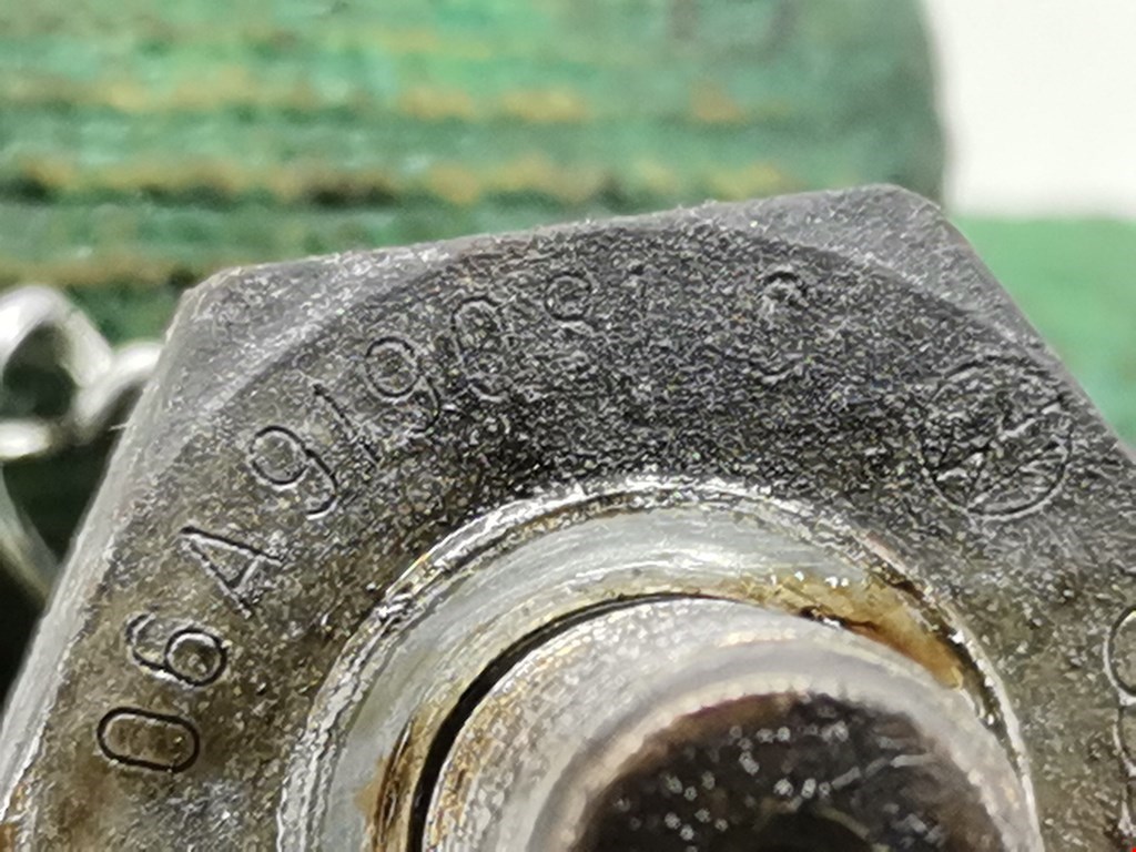 Датчик давления масла VOLKSWAGEN Golf IV 1997-2003