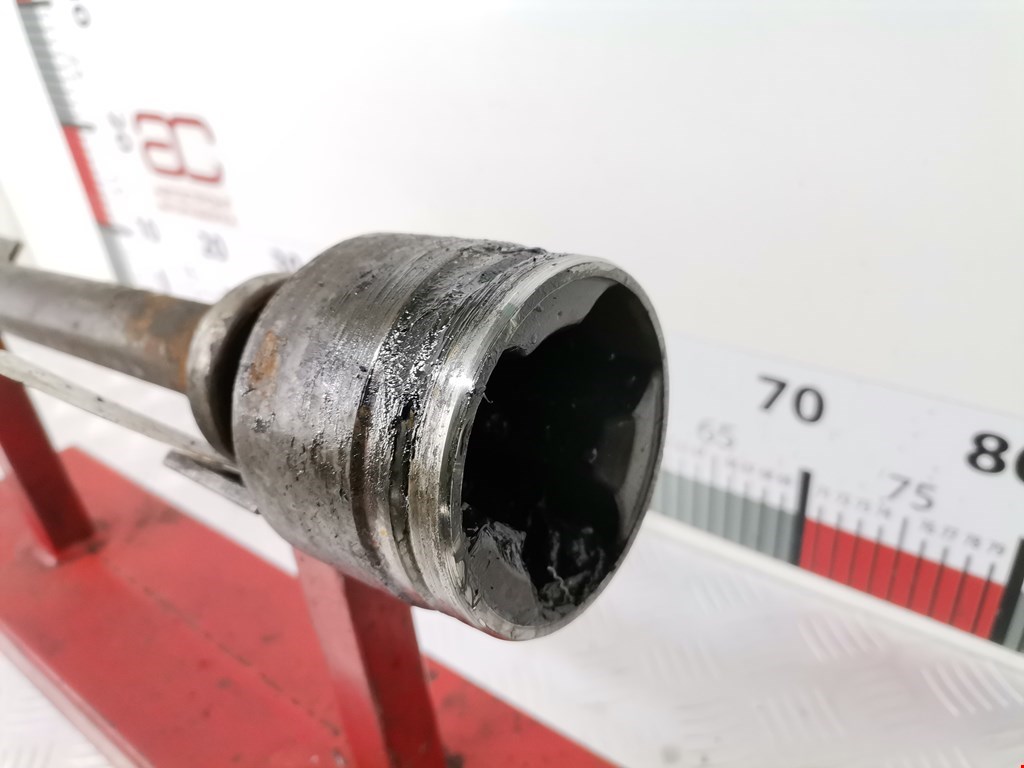 Полуось (привод, приводной вал) передняя правая PEUGEOT 306 1993-2002