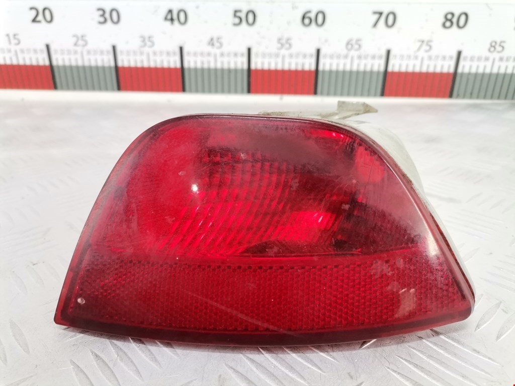 Фонарь противотуманный левый Ford Focus 1 (1998-2005)