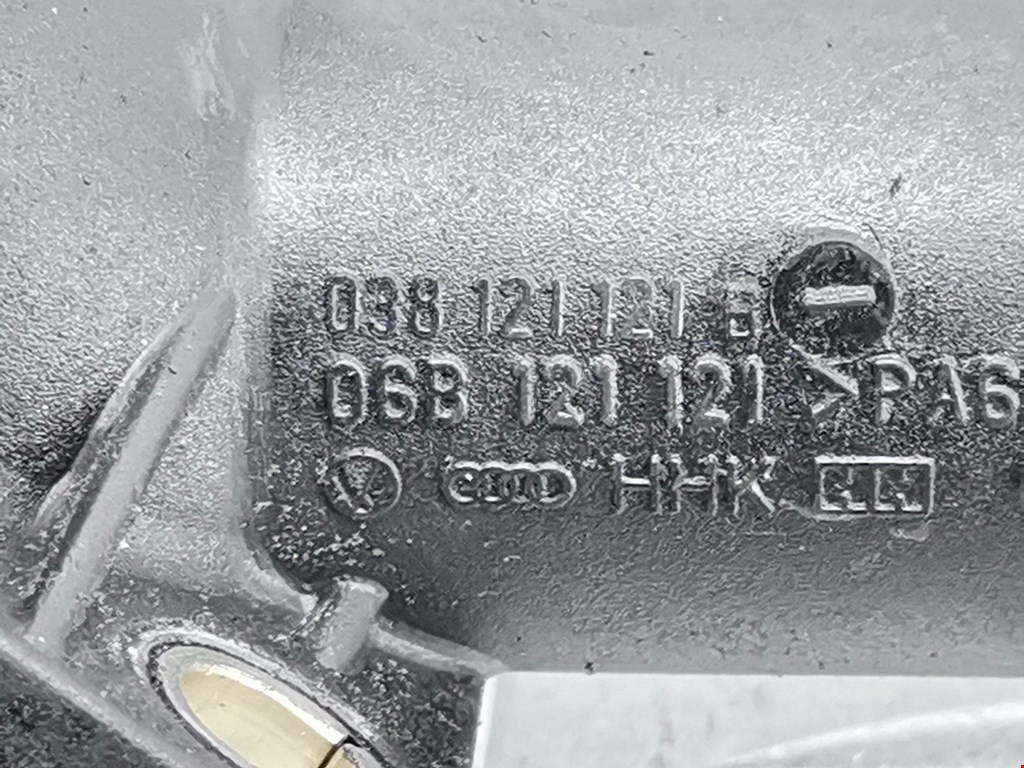 Корпус термостата AUDI A4 B6 2001-2005