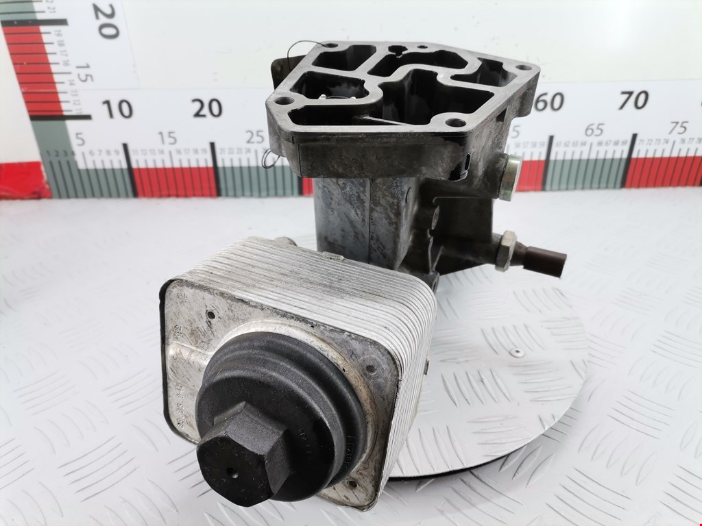 Корпус масляного фильтра AUDI A4 B6 2001-2005