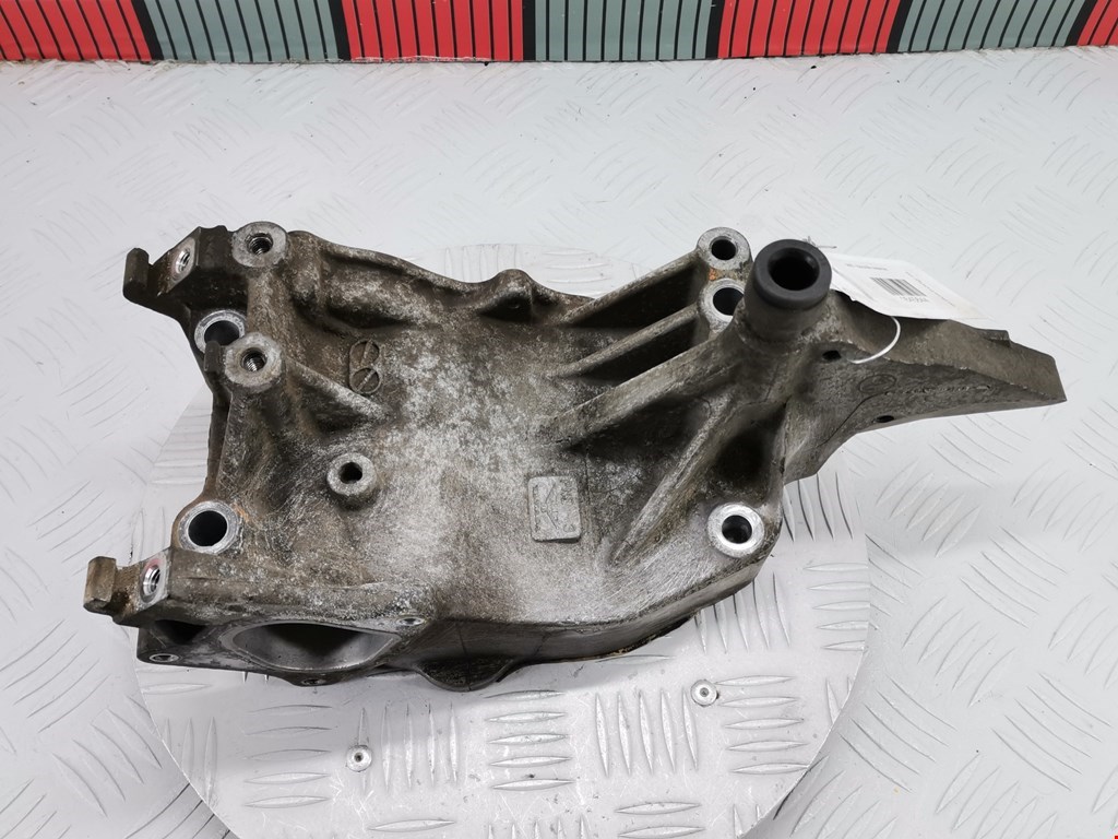 Кронштейн генератора HONDA CR-V II 2002-2007