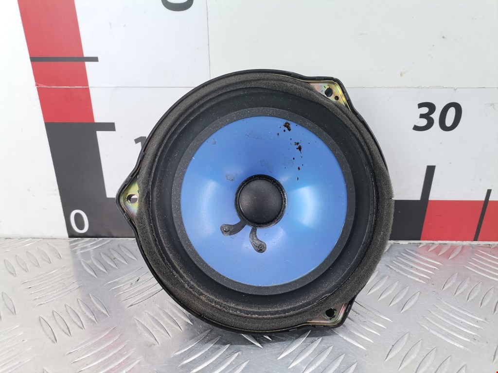 Динамик KIA Carens 1999-2002