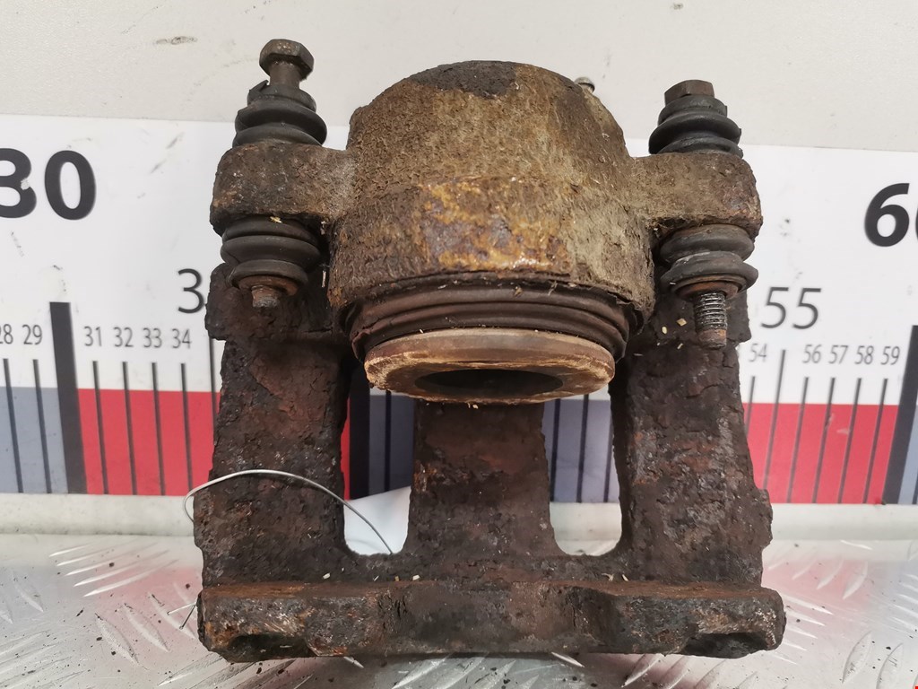 Суппорт передний левый JEEP Cherokee XJ 1984-2001