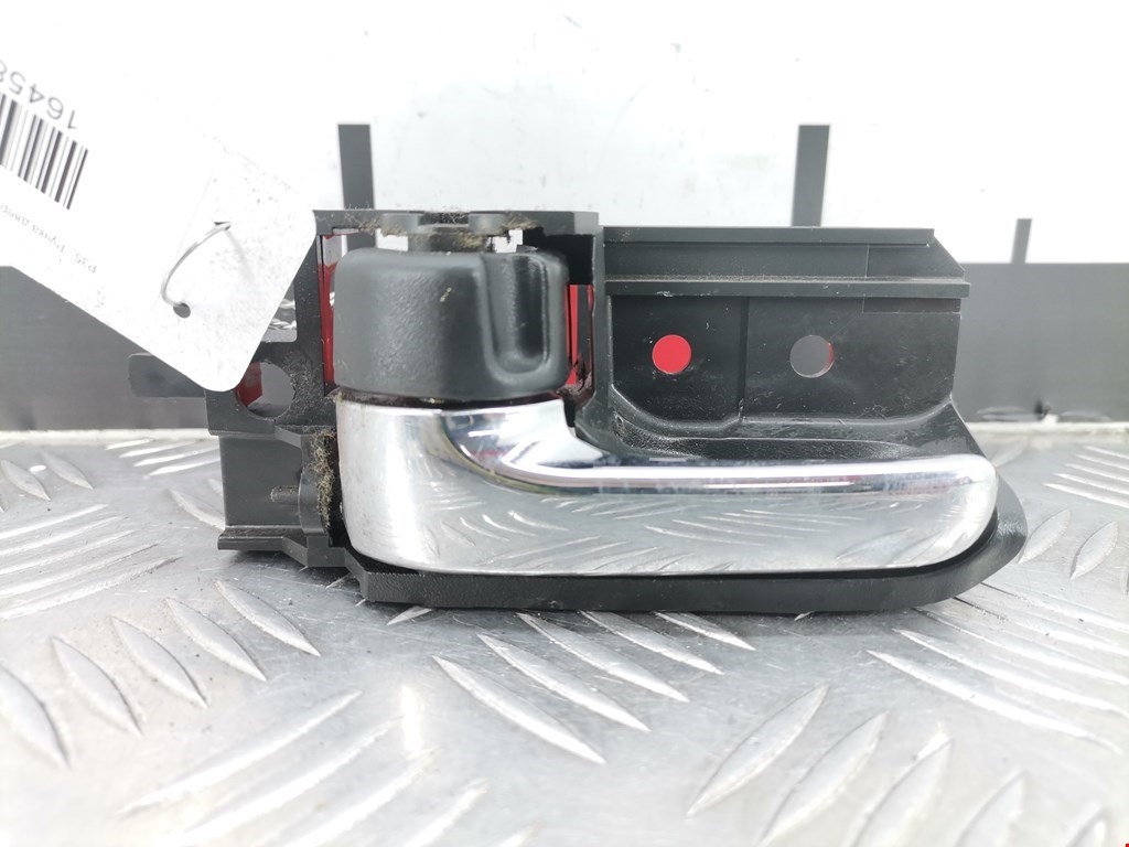 Ручка дверная задняя внутренняя левая TOYOTA Avensis 2003-2008