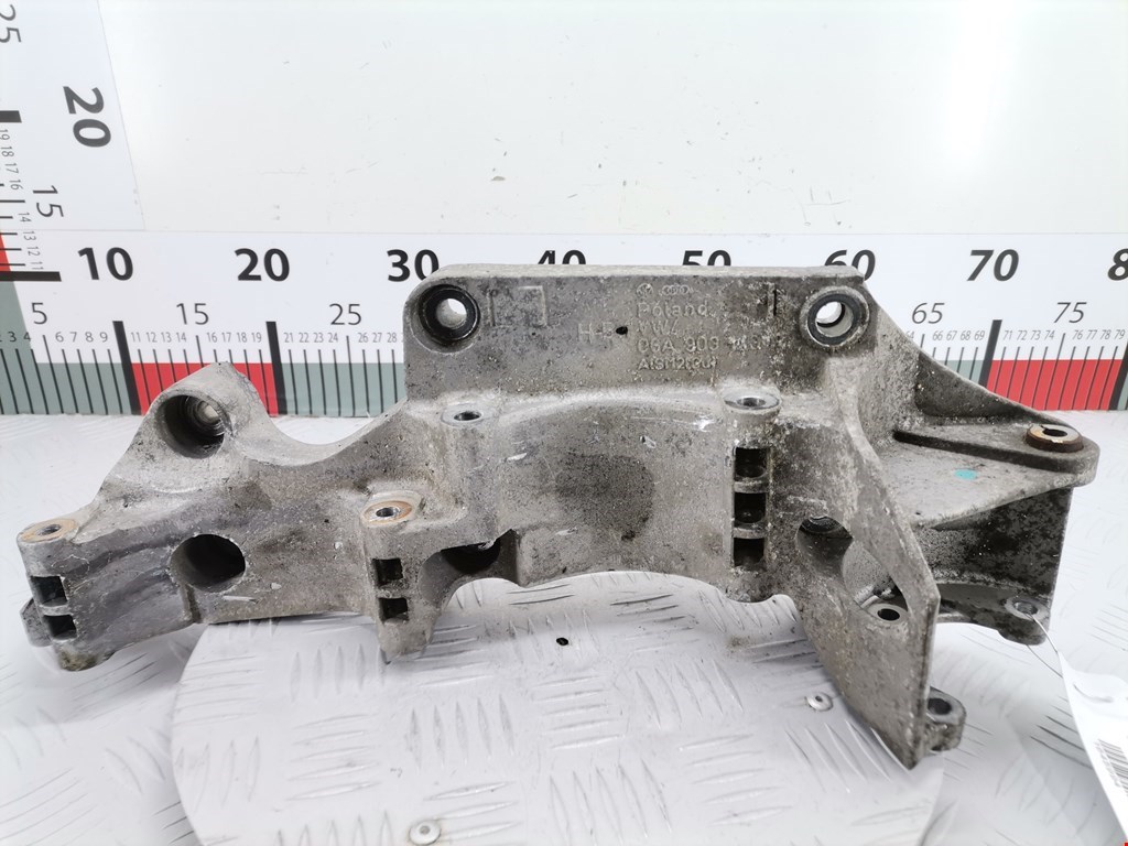 Кронштейн генератора VOLKSWAGEN Bora 1998-2005