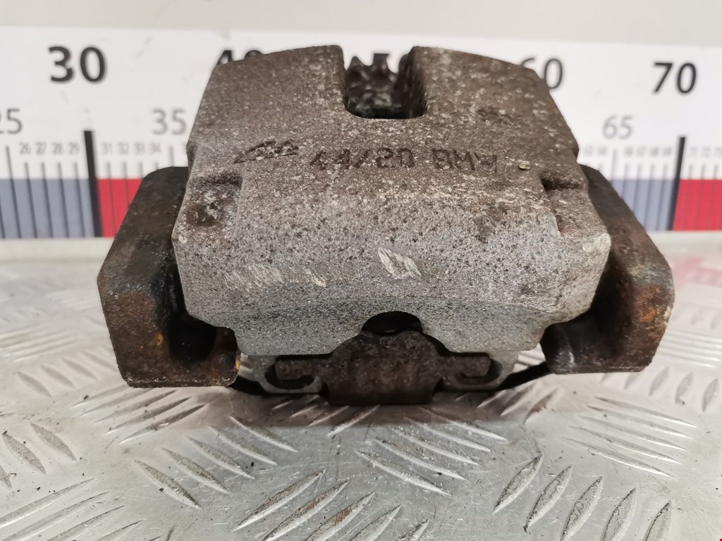 Суппорт задний левый BMW X5 E70 2007-2013