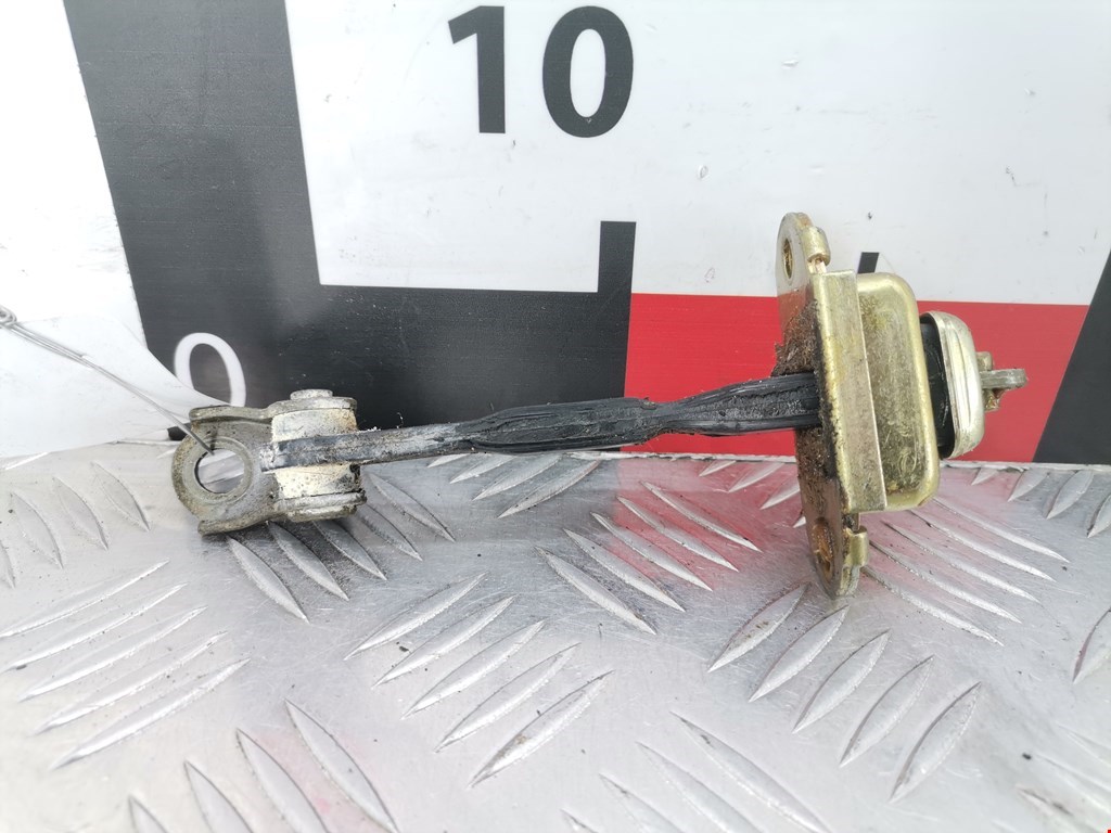 Ограничитель открывания двери NISSAN Primera P11 1996-2002