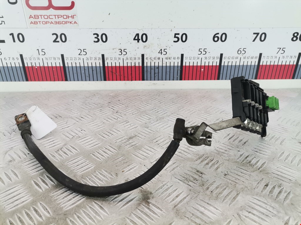 Клемма аккумулятора (плюс) + AUDI A3 8L 1996-2003