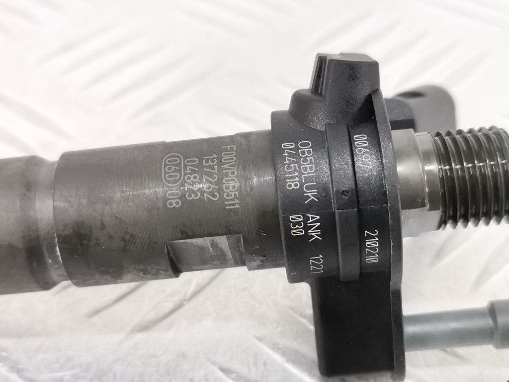 Форсунка дизельная электрическая BMW 5er 5 серия G30/G31 2016-н.в.