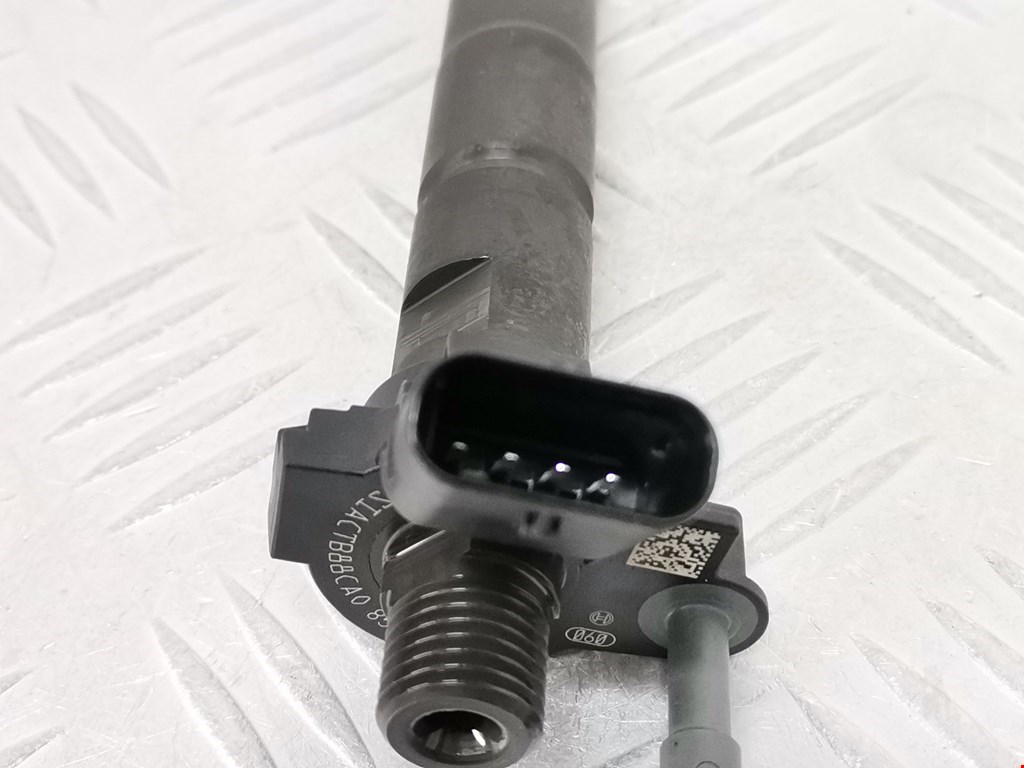 Форсунка дизельная электрическая BMW 5er 5 серия G30/G31 2016-н.в.