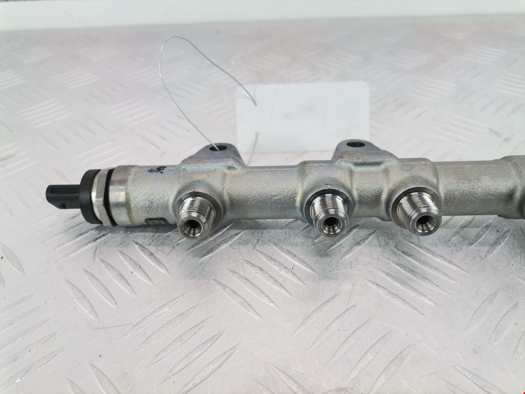 Регулятор давления топлива BMW X1 F48 2015-н.в.