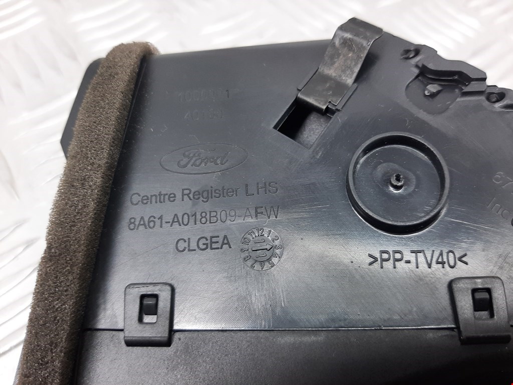 Дефлектор воздушный FORD Fiesta 2008-2012