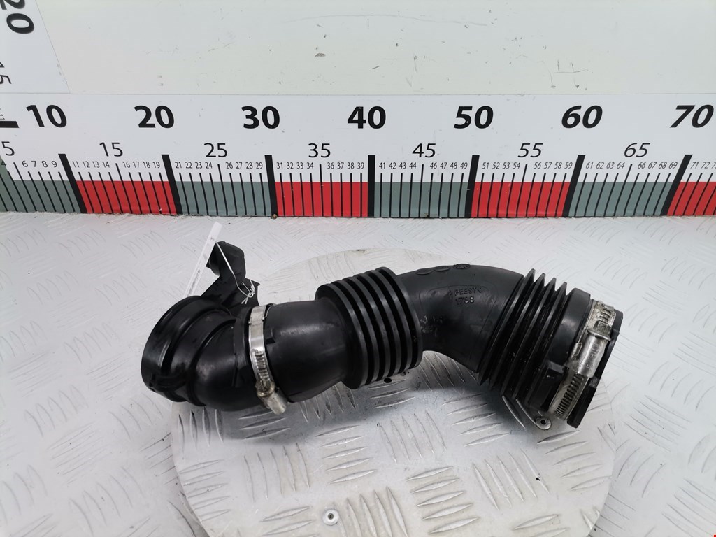 Патрубок воздушного фильтра RENAULT Megane II 2002-2009