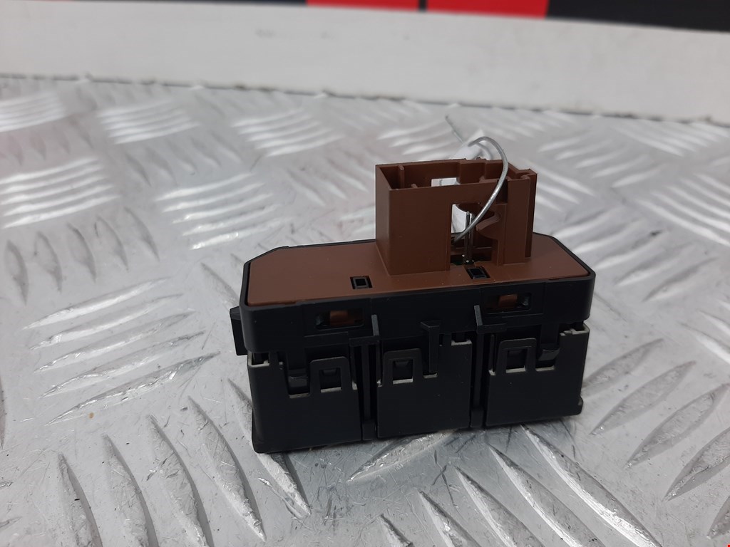 Кнопка центрального замка CITROEN C5 II 2007-2017