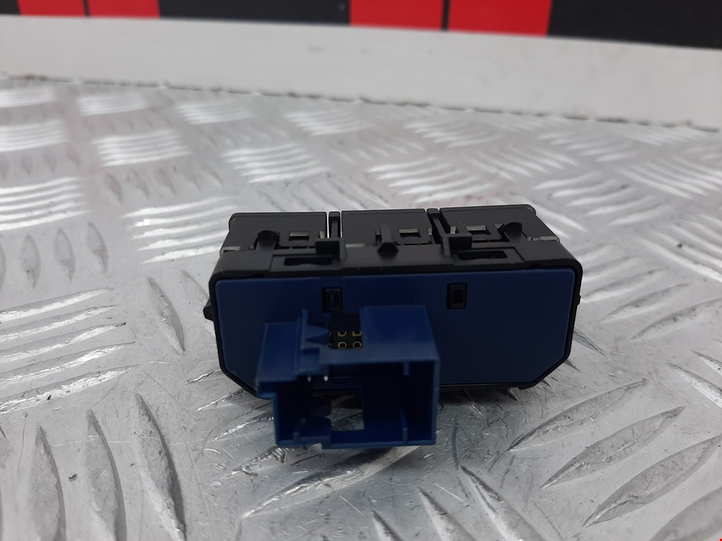 Кнопка антипробуксовочной системы CITROEN C5 II 2007-2017