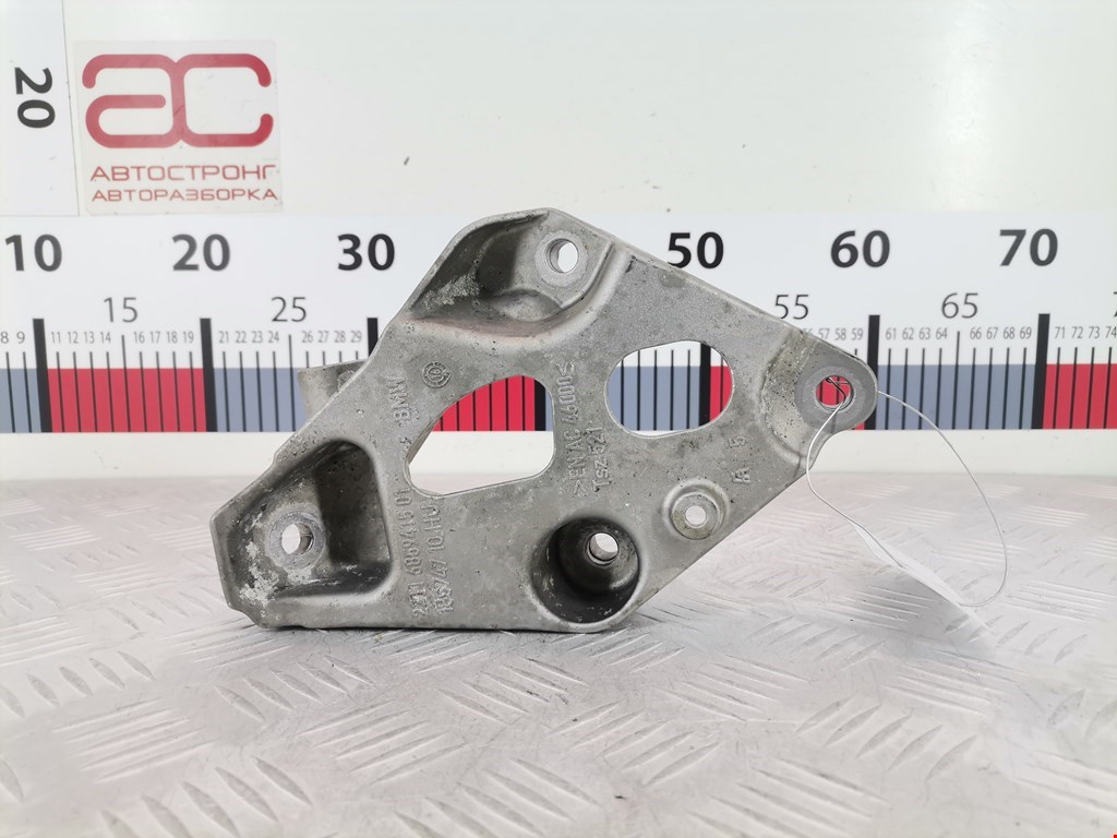 Кронштейн (крепление лапа) двигателя BMW 3-Series (F30/F31/F34/F35) (2011-2020)