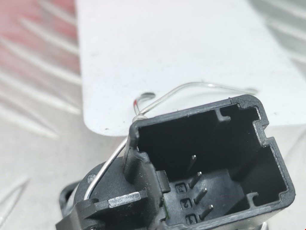 Кнопка стеклоподъемника FORD C-MAX 2003-2010