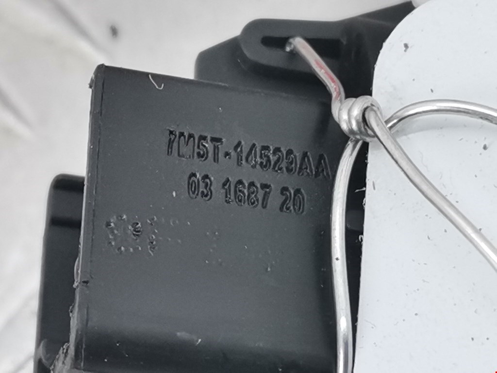 Кнопка стеклоподъемника FORD C-MAX 2003-2010