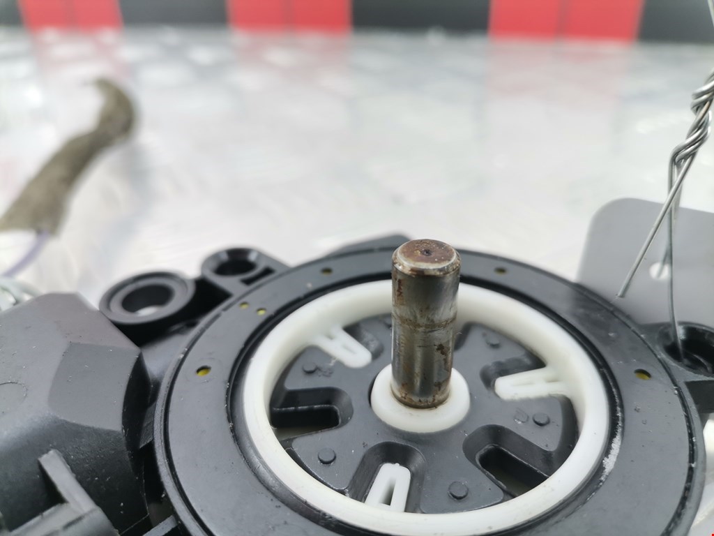 Моторчик (двигатель) стеклоподъемника RENAULT Scenic I 1996-2003