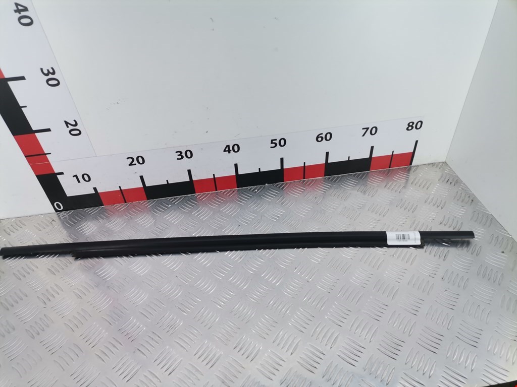 Накладка декоративная (молдинг) стекла двери задней левой Opel Meriva A (2003-2010)