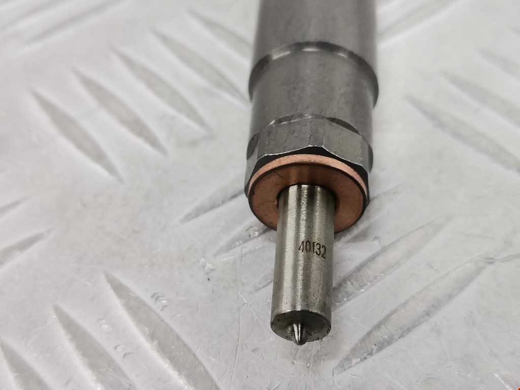 Форсунка дизельная электрическая BMW 5er 5 серия G30/G31 2016-н.в.