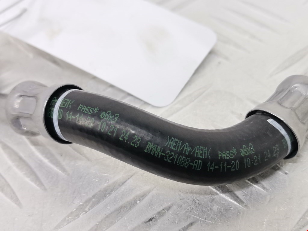 Трубка нагнетателя BMW 5er 5 серия G30/G31 2016-н.в.