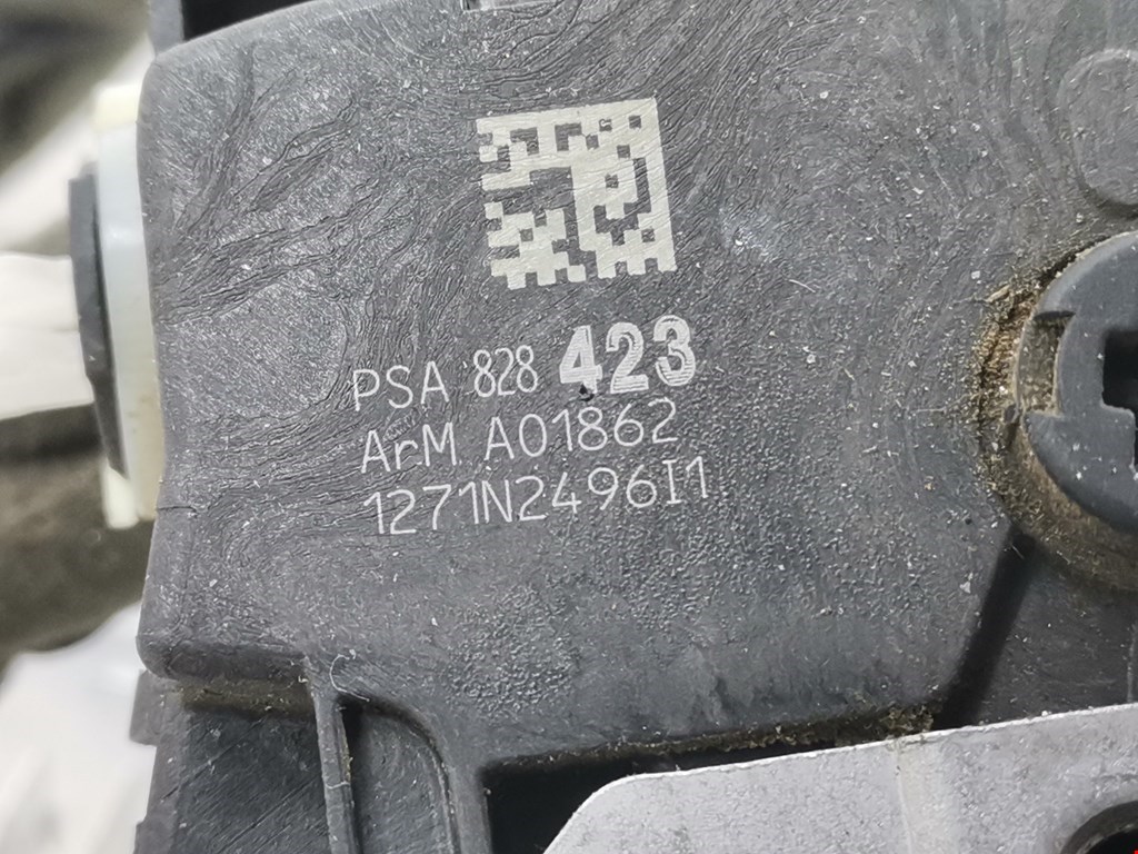 Замок двери сдвижной PEUGEOT Partner 2008-2018