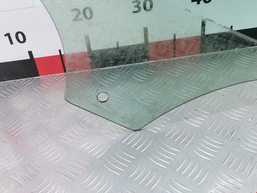 Стекло двери заднее левое FORD C-MAX 2010-2019