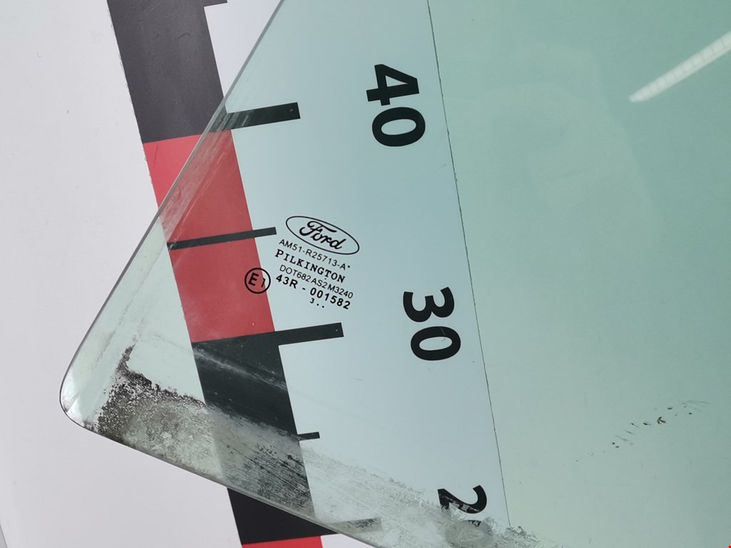 Стекло двери заднее левое FORD C-MAX 2010-2019