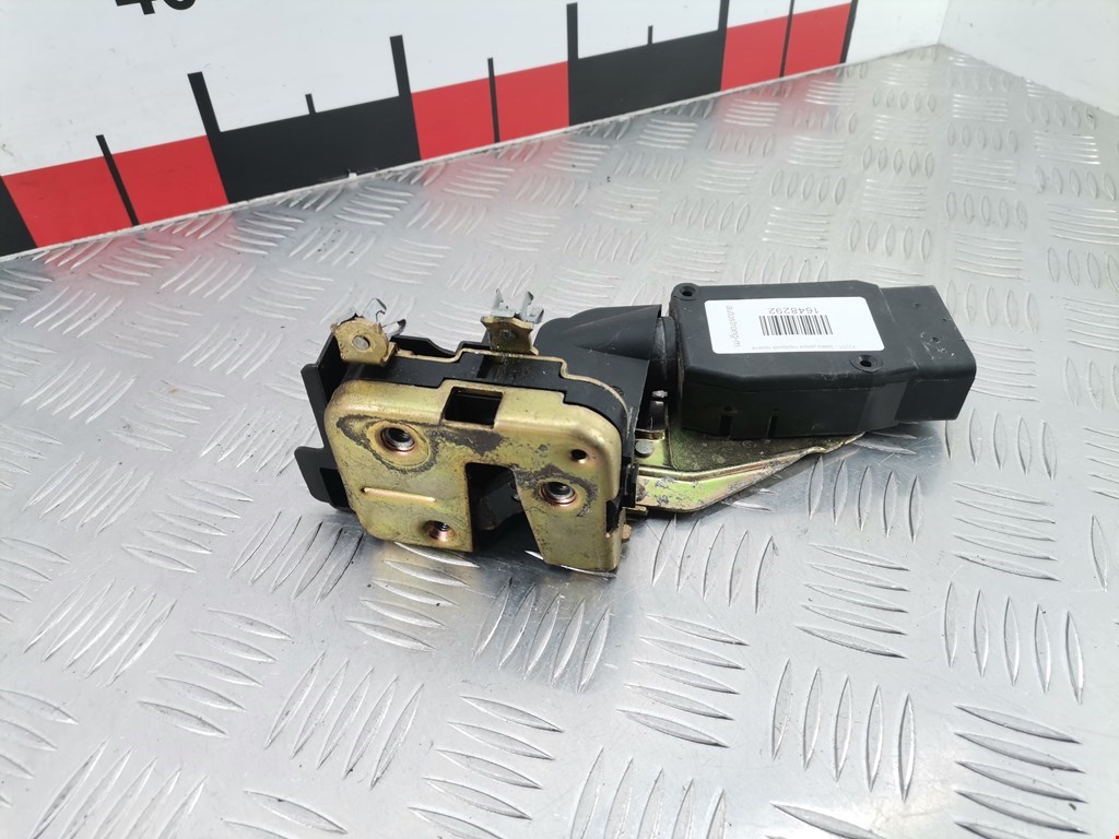 Замок двери передней правой MITSUBISHI Space Star 1999-2006