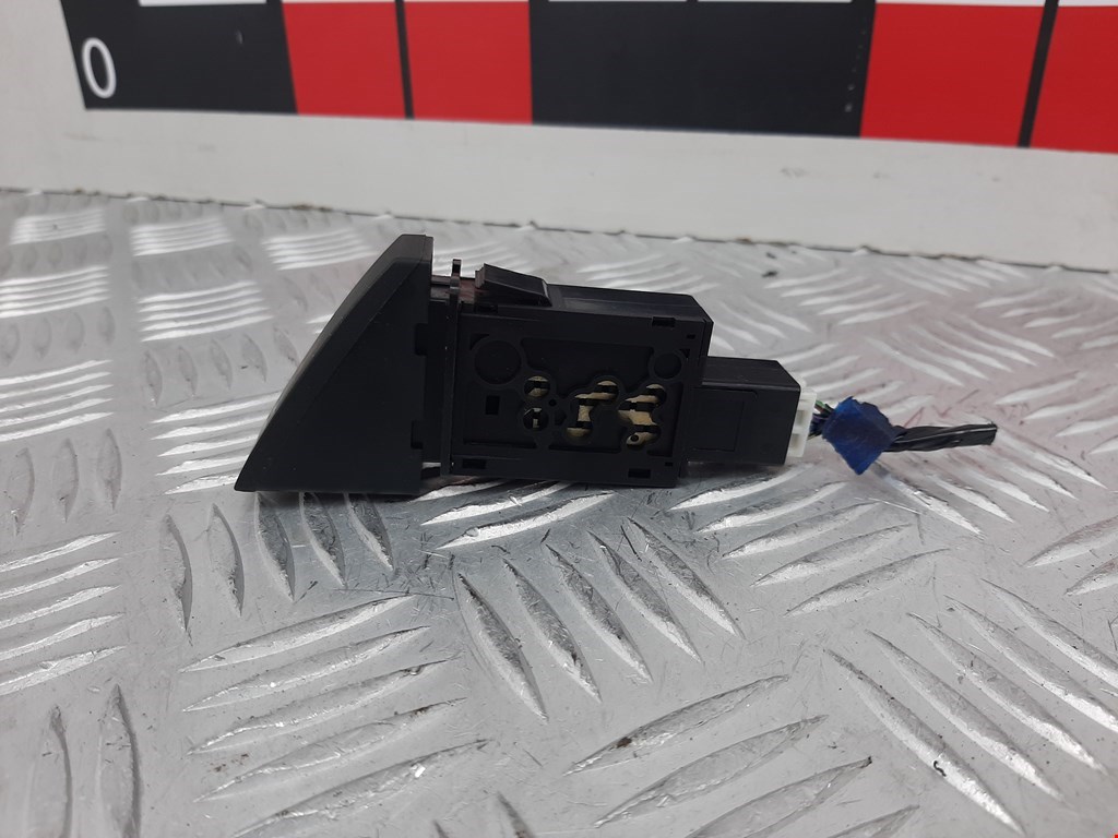 Кнопка аварийной сигнализации (аварийки) MAZDA Mazda 6 GH 2007-2012