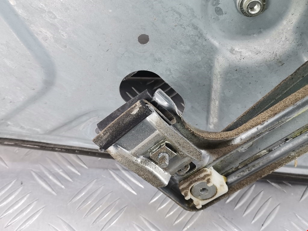 Стеклоподъемник задний правый FORD Focus II 2005-2011