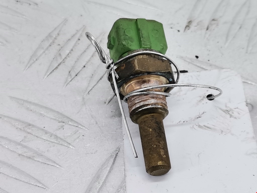 Датчик температуры (охлаждающей жидкости) BMW 5er 5 серия E34 1988-1997