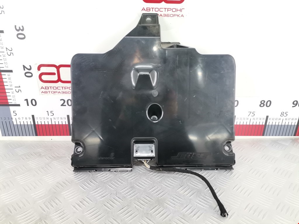 Сабвуфер MASERATI Quattroporte M139 2003-2012