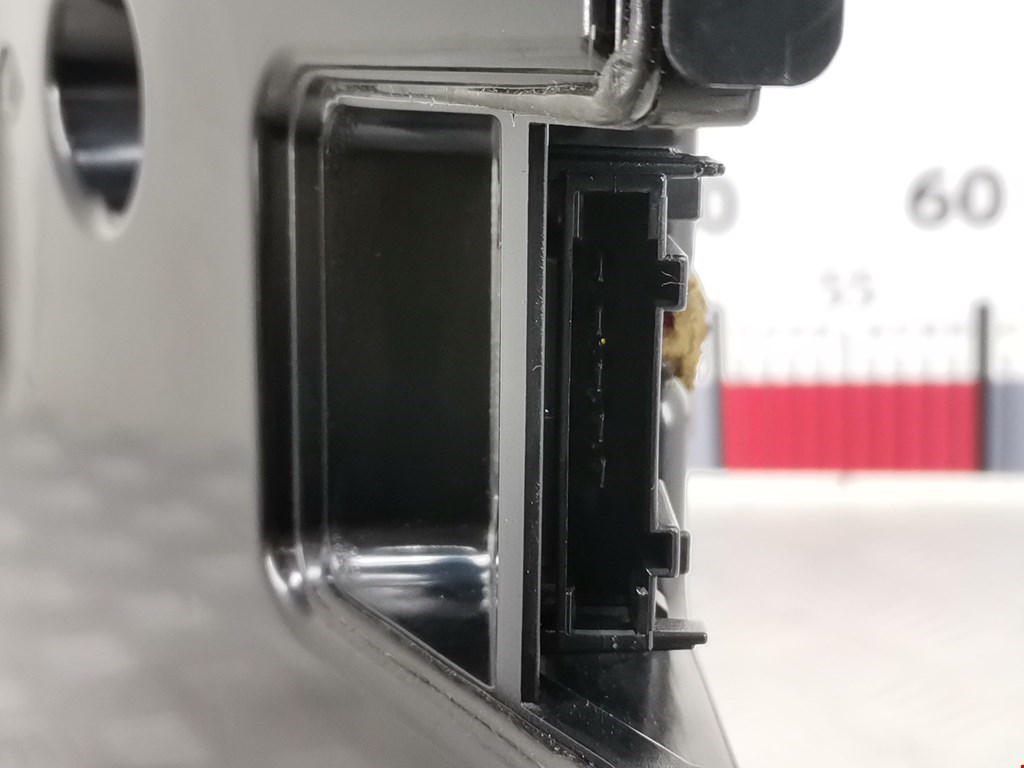 Сабвуфер MASERATI Quattroporte M139 2003-2012