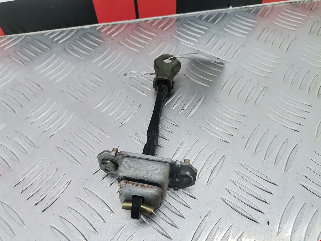 Ограничитель открывания двери SUBARU Forester I 1997-2002