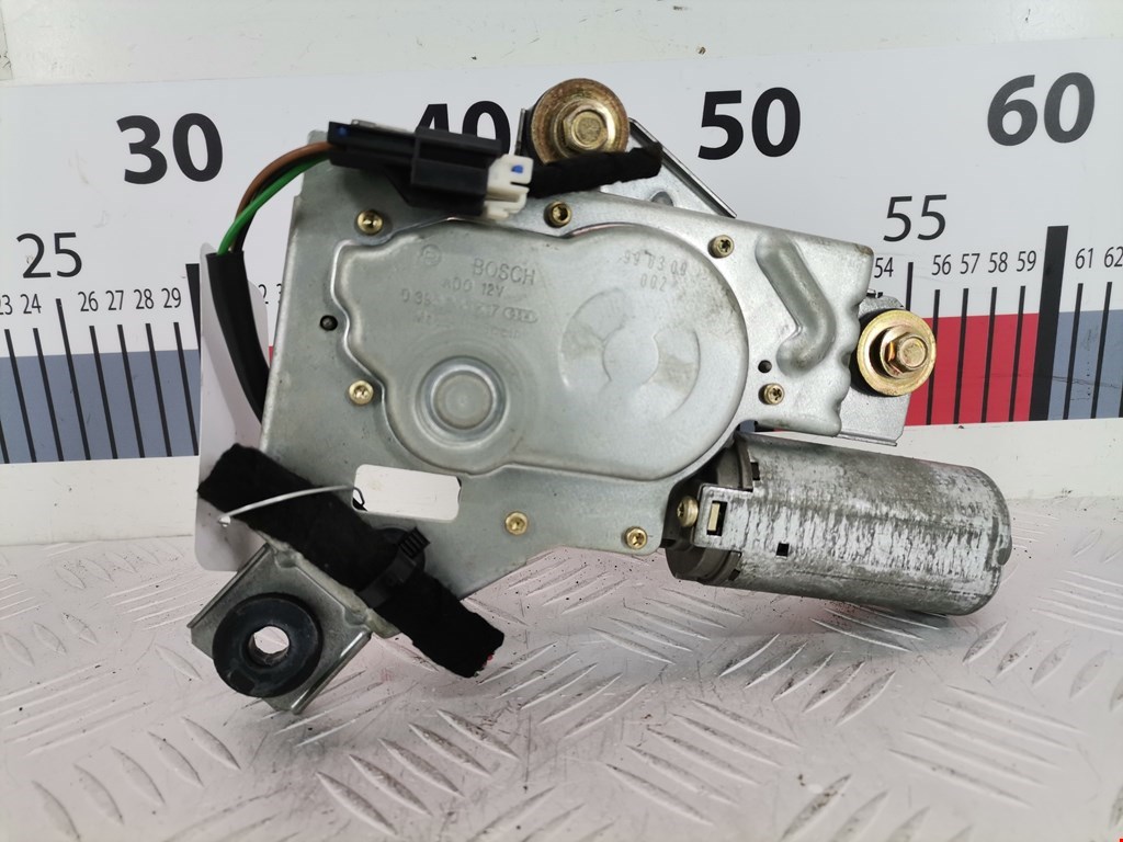 Моторчик стеклоочистителя задний MITSUBISHI Carisma 1995-1999