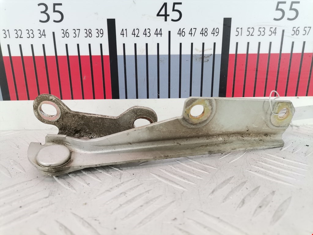 Петля капота левая/правая MITSUBISHI Carisma 1995-1999