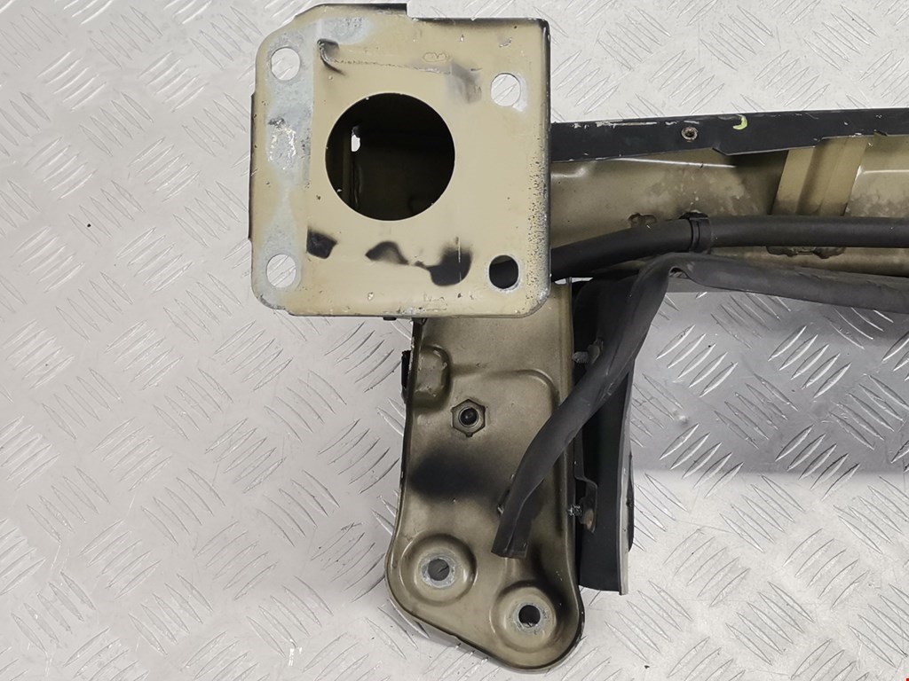 Усилитель переднего бампера (передний) MASERATI Quattroporte M139 2003-2012