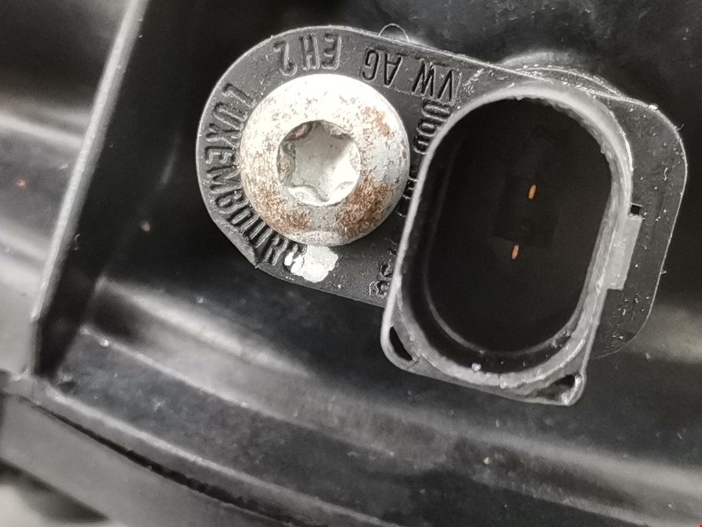 Коллектор впускной AUDI A4 B7 2004-2007