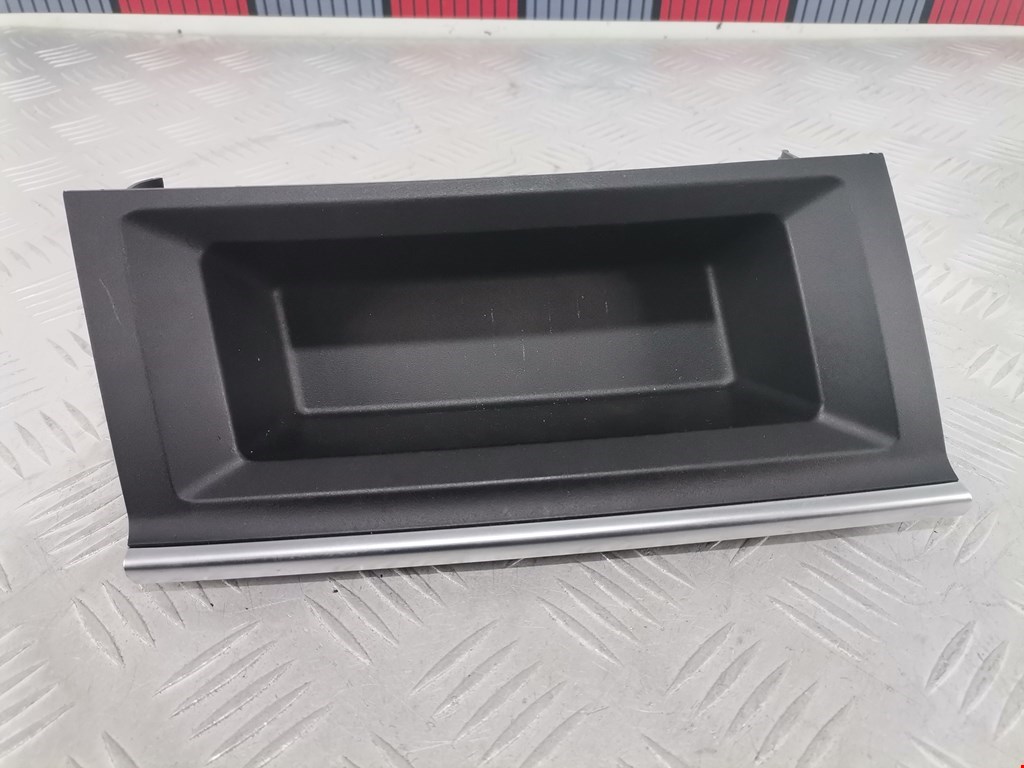 Бардачок BMW 2er Active Tourer F45 2014-2021