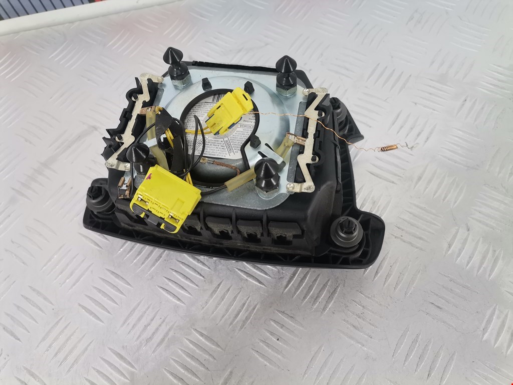 Подушка безопасности в рулевое колесо VOLKSWAGEN Transporter T5 2003-2015