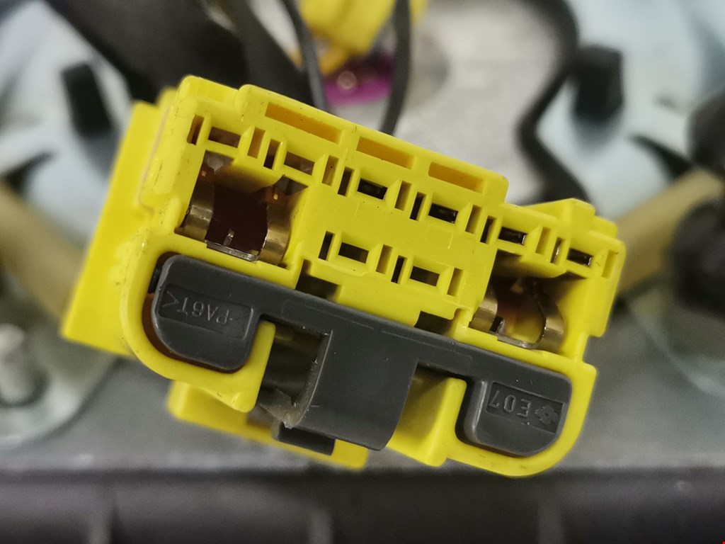 Подушка безопасности в рулевое колесо VOLKSWAGEN Transporter T5 2003-2015