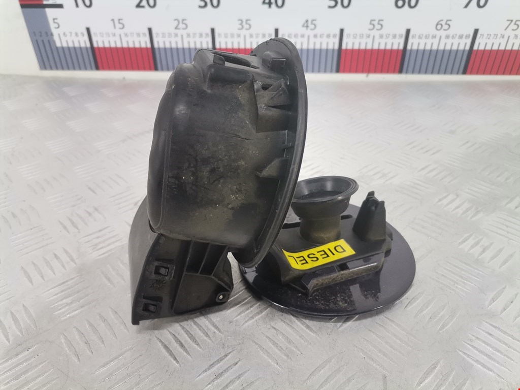 Лючок бензобака CITROEN C4 Picasso 2006-2013
